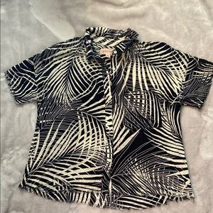 NWT Philosophy Republic Clothing women M Chic Black and Ivory Leaf Print Shirt